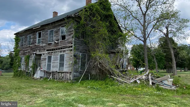 a view of a lake with a yard