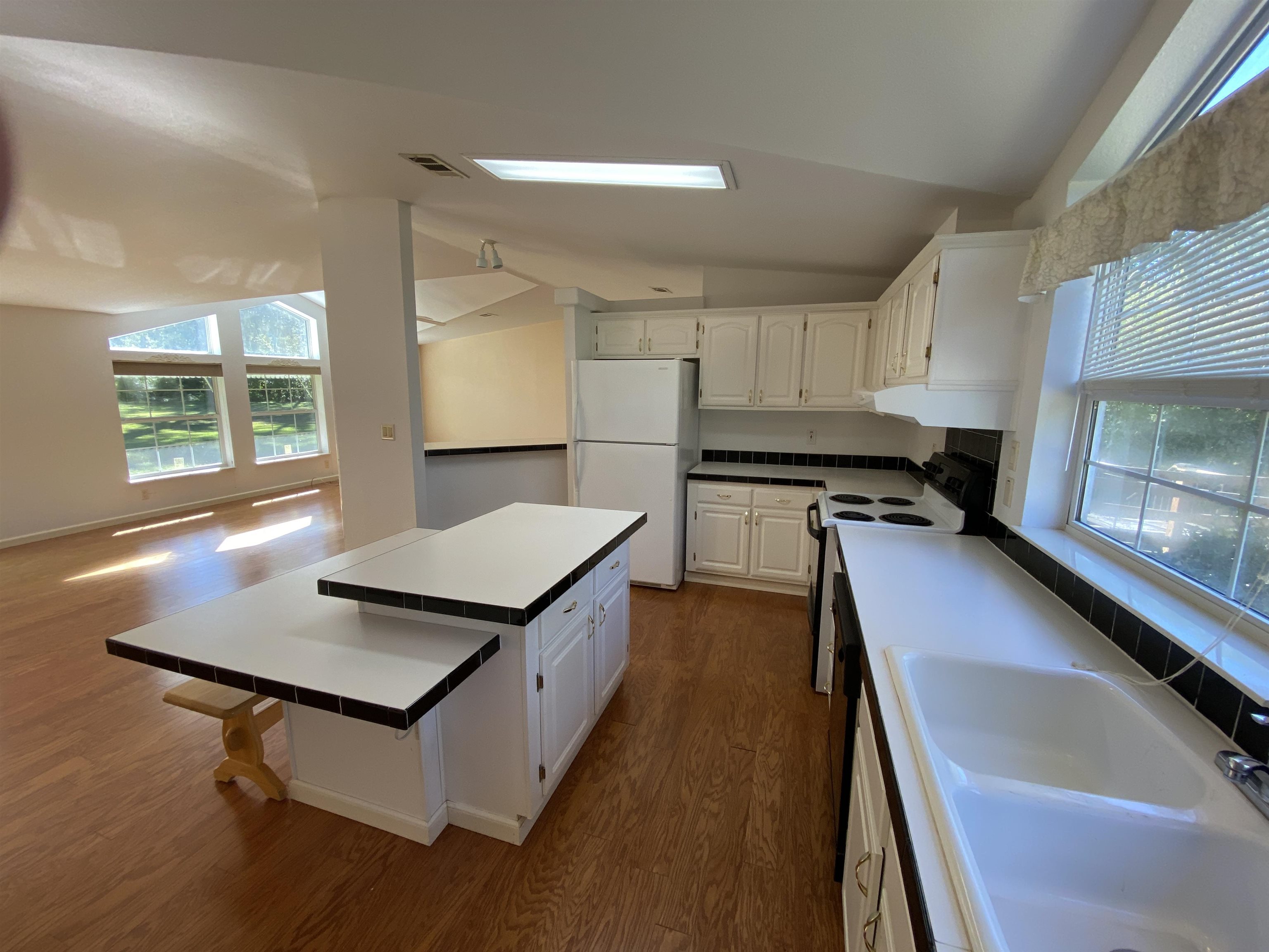 91 Casa Bianca Road Monticello, FL 32344 - Photo 4 of 33 Gallery Image 4