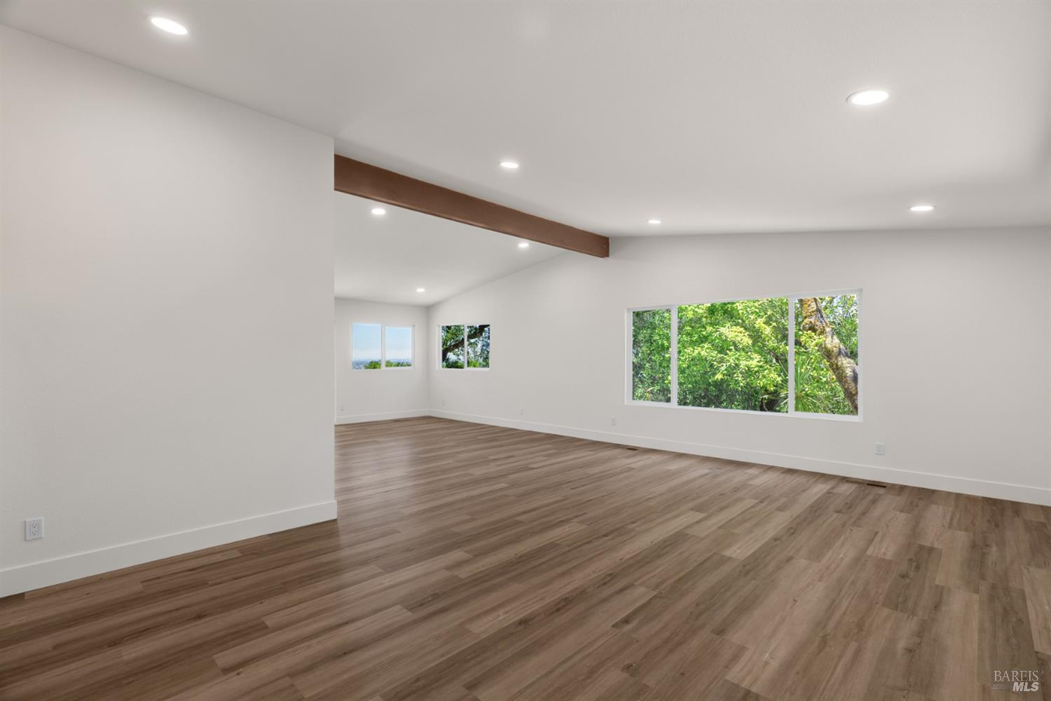 1385 Wikiup Drive Santa Rosa, CA 95403 - Photo 22 of 49