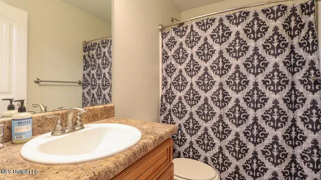 $1,750 | 18069 Canal Jct Drive, Gulfport, MS 39503