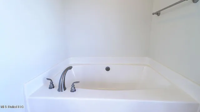 $1,750 | 18069 Canal Jct Drive, Gulfport, MS 39503