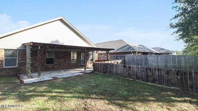 $1,750 | 18069 Canal Jct Drive, Gulfport, MS 39503