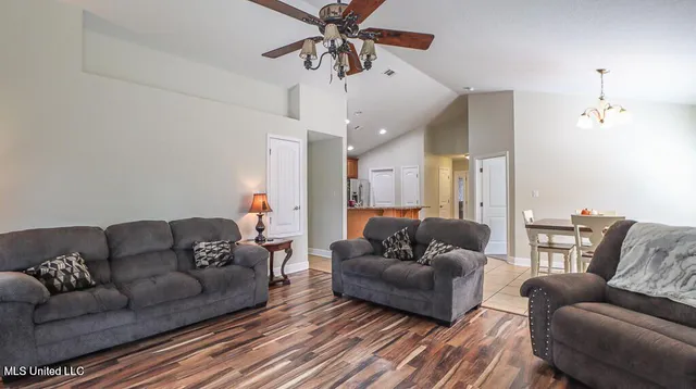 $1,750 | 18069 Canal Jct Drive, Gulfport, MS 39503