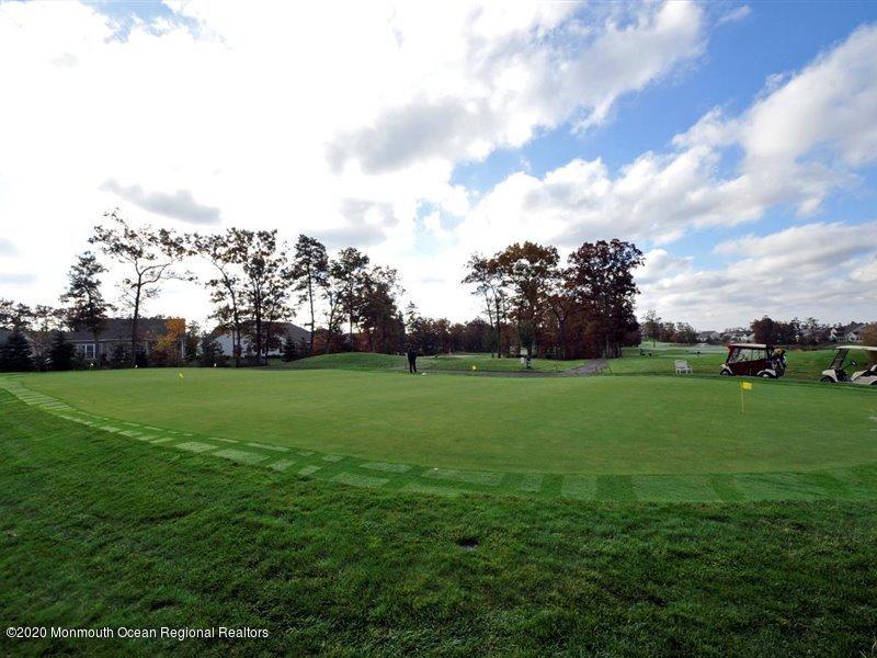 18 Sawgrass Street Jackson, NJ 08527 - Photo 39 of 41 41-Putting Green
