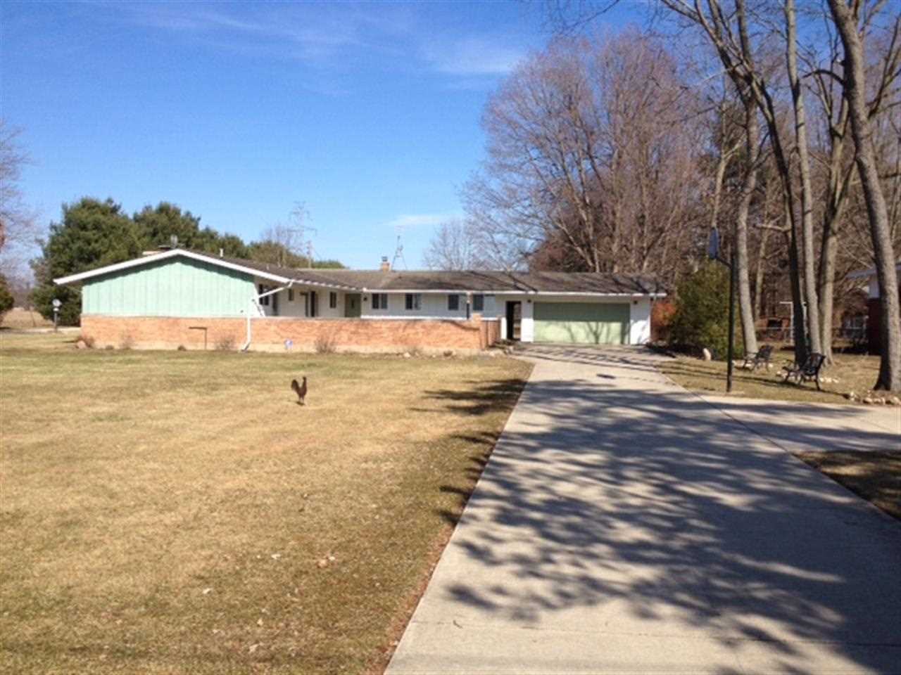 61360 Oak Road South Bend, IN 46614 - Photo 1 of 30 Gallery Image 1