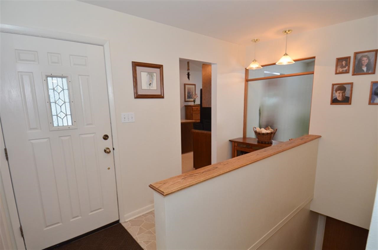 61360 Oak Road South Bend, IN 46614 - Photo 9 of 30 Gallery Image 9