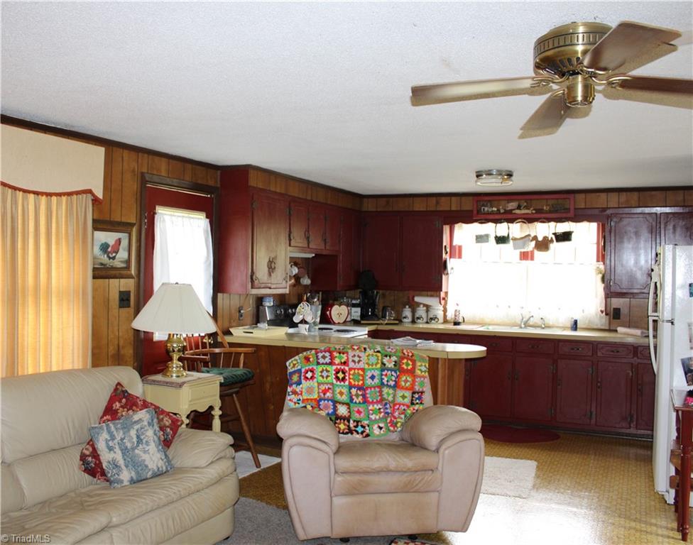 2541 Collinstown Road Westfield, NC 27053 - Photo 13 of 50