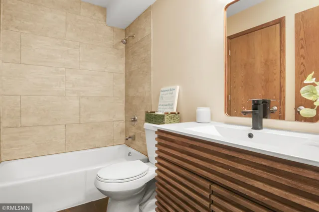 $199,900 | 8781 Ironwood Avenue South, Cottage Grove, MN 55016