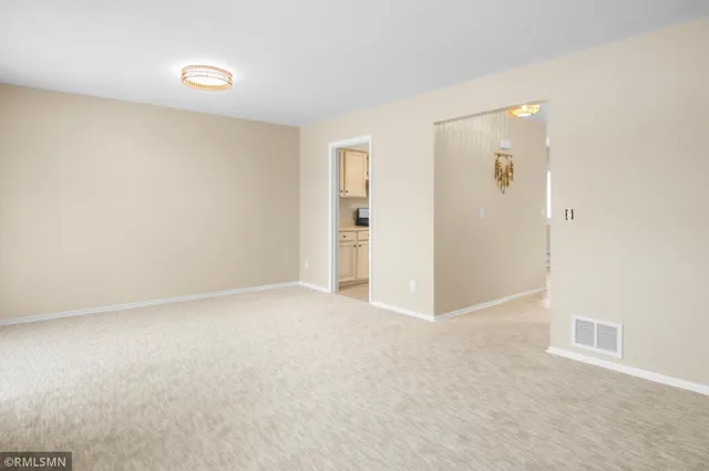 $199,900 | 8781 Ironwood Avenue South, Cottage Grove, MN 55016