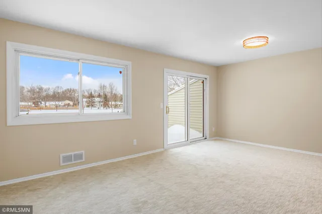 $199,900 | 8781 Ironwood Avenue South, Cottage Grove, MN 55016