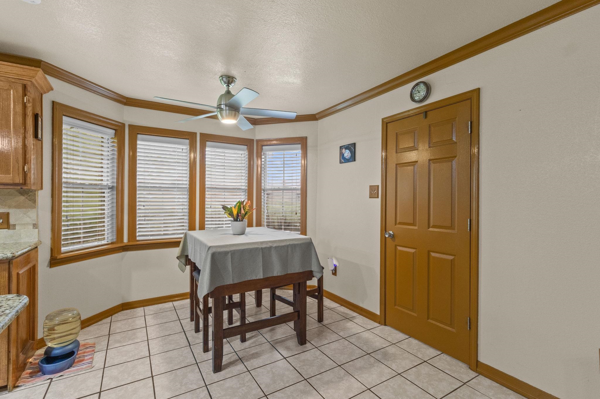 5625 Springdale Lane Beaumont, TX 77708 - Photo 18 of 42