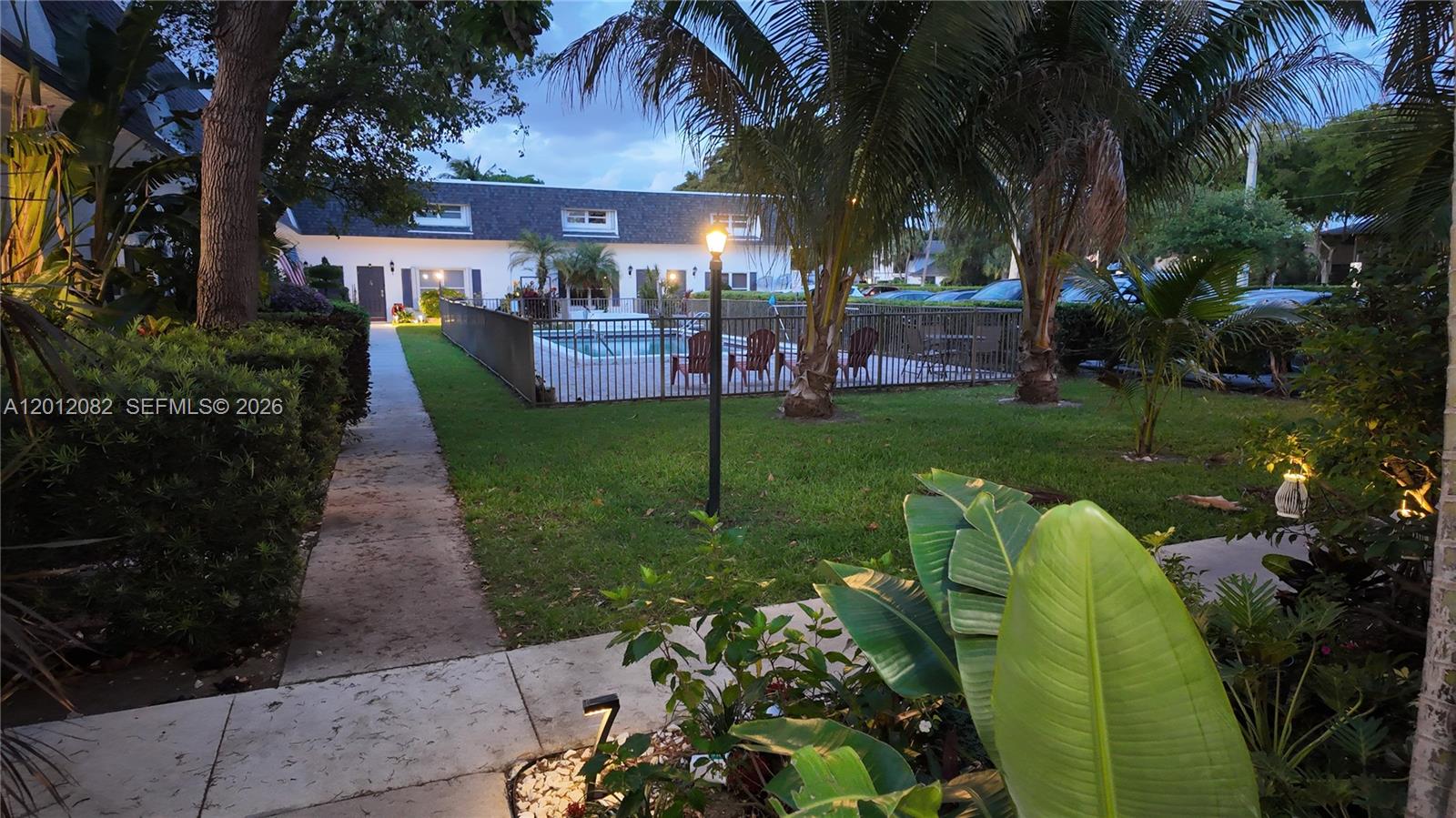 1845 Northwest 4th Avenue, Unit 17 Boca Raton, FL 33432 - Photo 70 of 71 Pool area