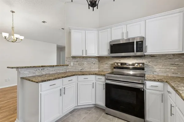$300,000 | 2345 Park Vista Drive, Dallas, TX 75228
