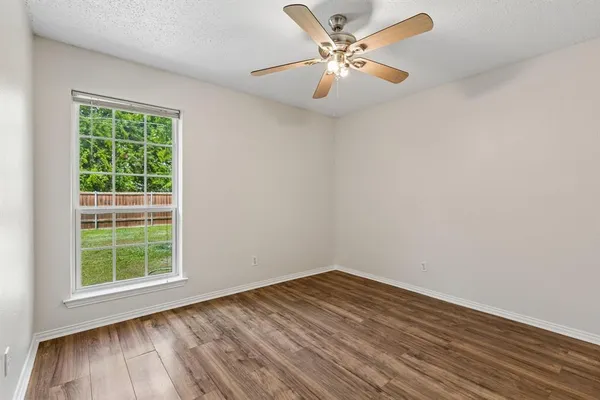$300,000 | 2345 Park Vista Drive, Dallas, TX 75228