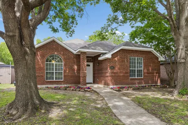 $300,000 | 2345 Park Vista Drive, Dallas, TX 75228