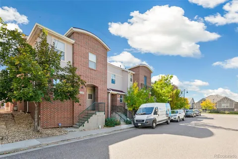 $500,000 | 13552 East Weaver Place, Englewood, CO 80111