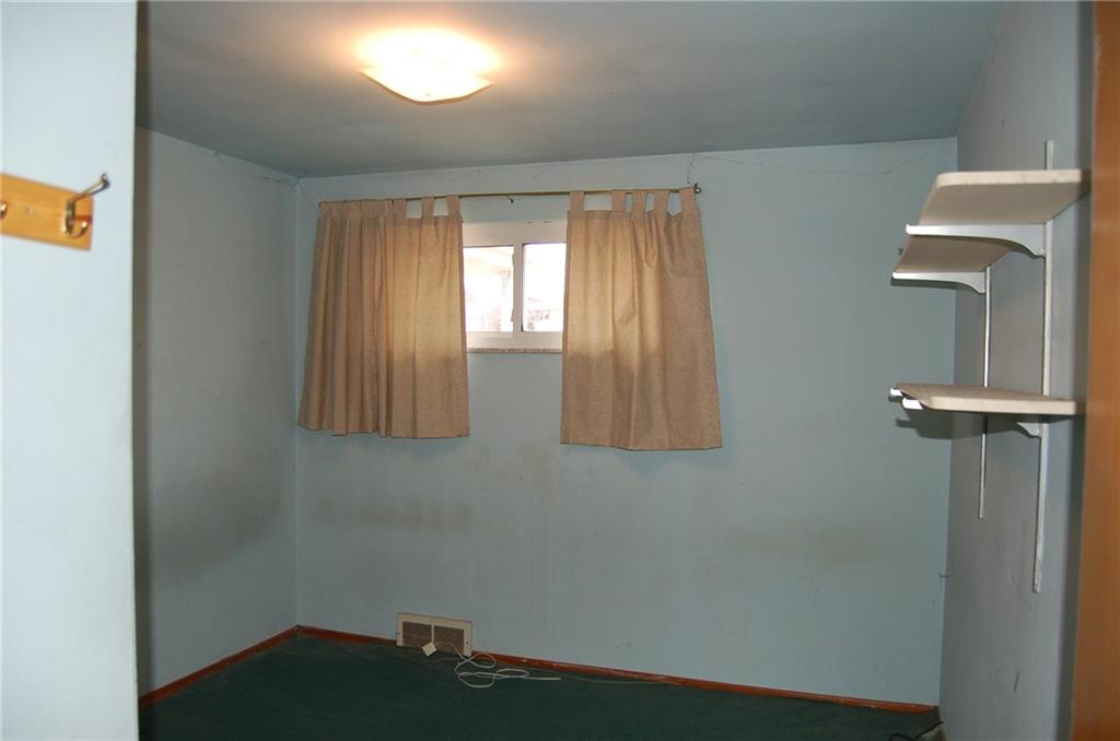 809 Lindsay Road Carnegie, PA 15106 - Photo 10 of 15 Gallery Image 10