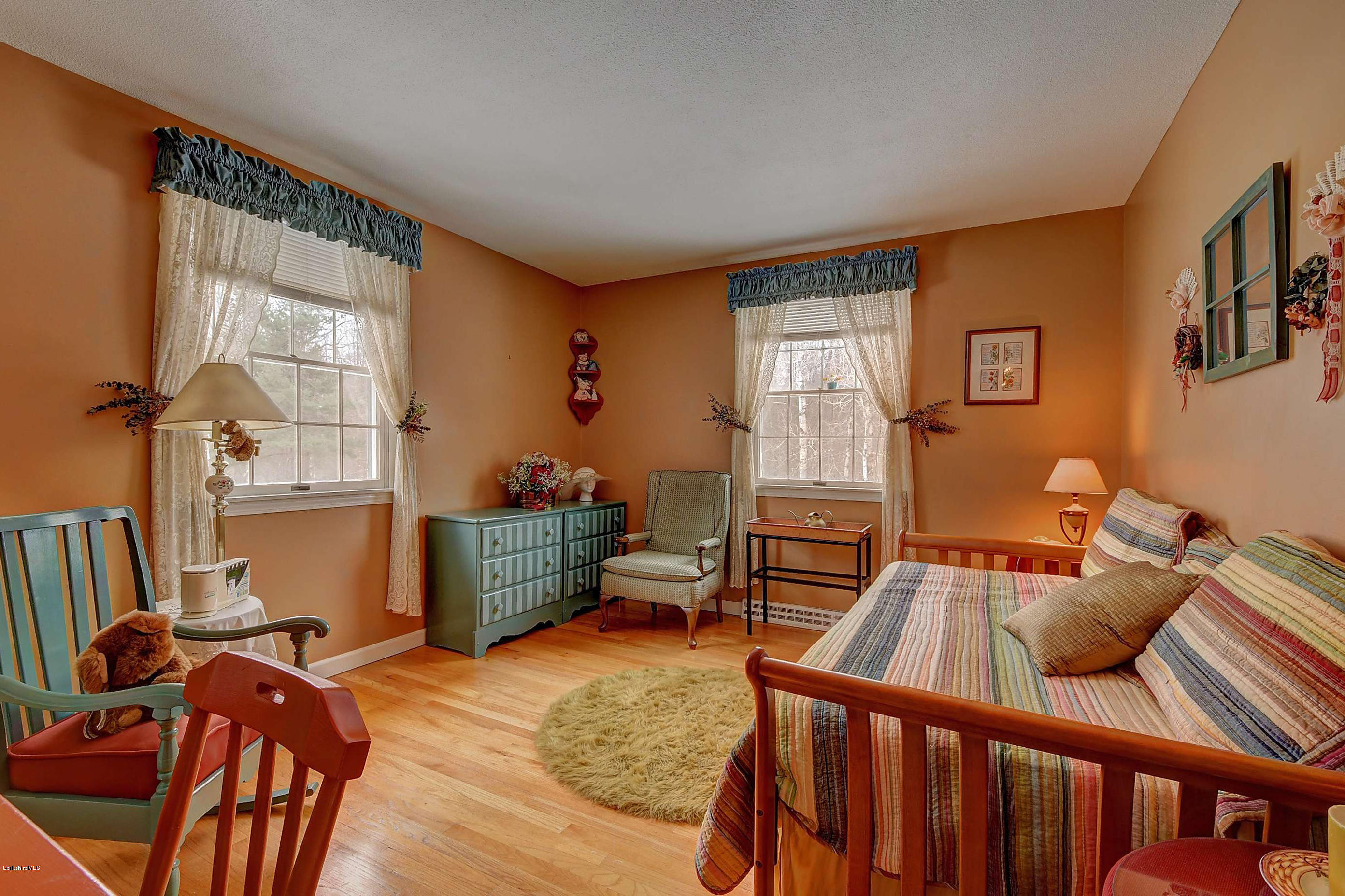 91 Stonehenge Road Pittsfield, MA 01201 - Photo 22 of 26 3231 2nd Floor Bedroom