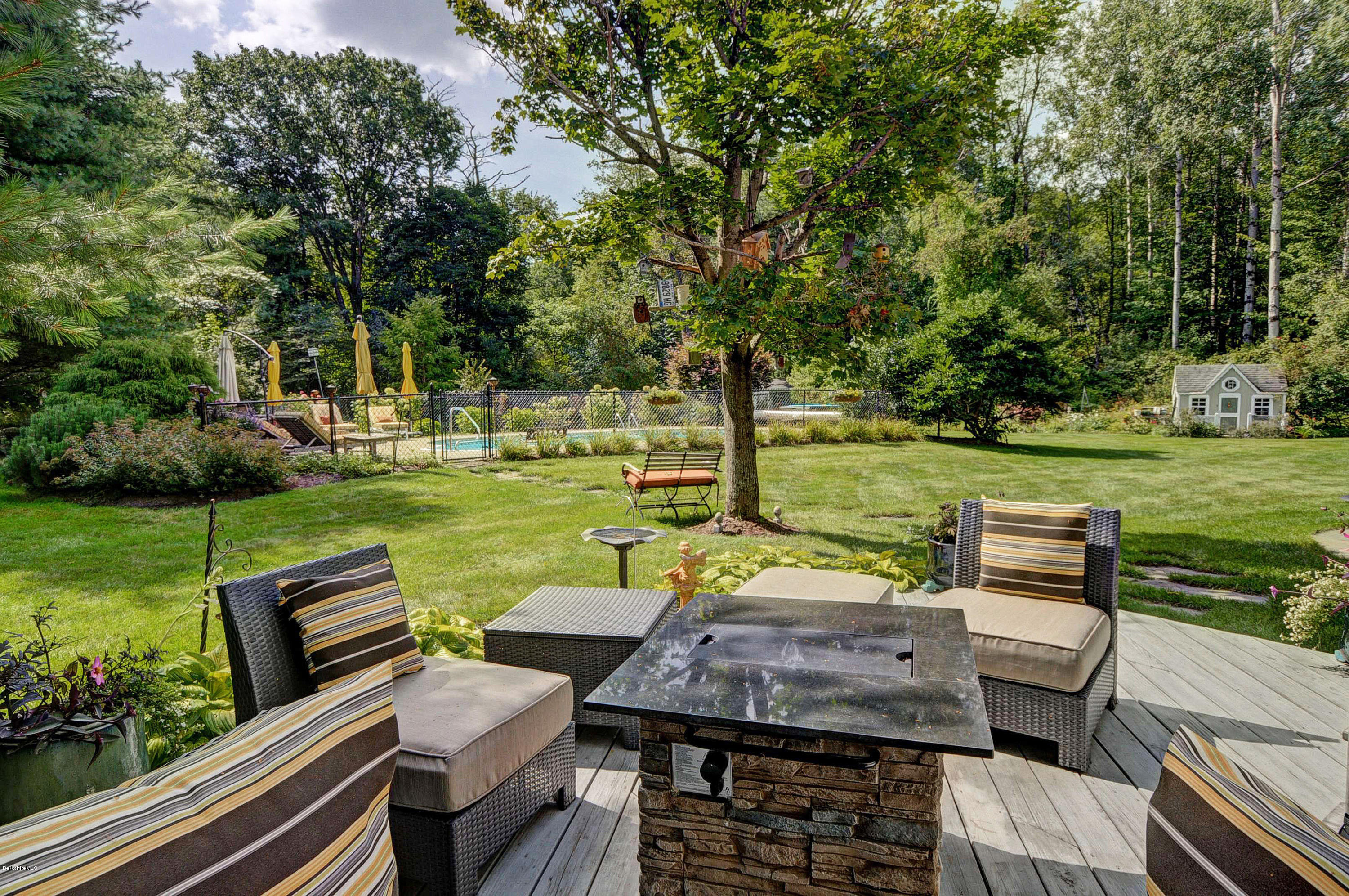 91 Stonehenge Road Pittsfield, MA 01201 - Photo 4 of 26 9003 Patio