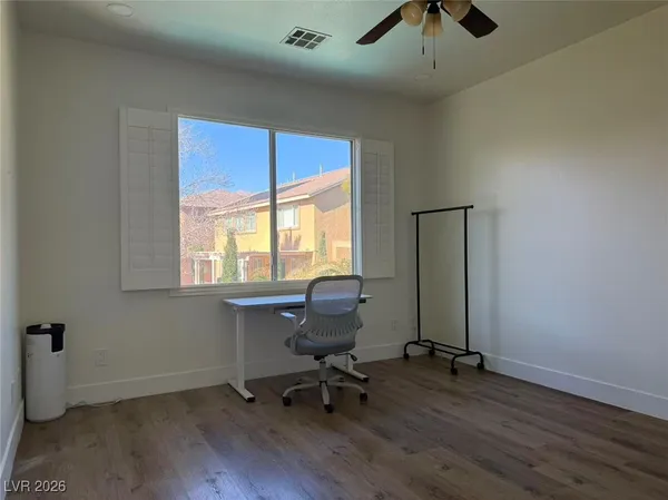 $8,000 | 605 Runbridge Street, Las Vegas, NV 89144