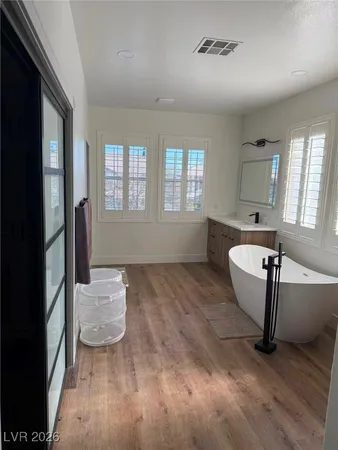 $8,000 | 605 Runbridge Street, Las Vegas, NV 89144