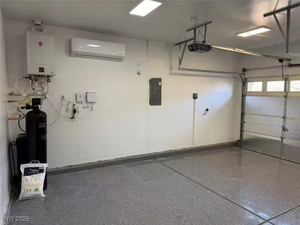 $8,000 | 605 Runbridge Street, Las Vegas, NV 89144