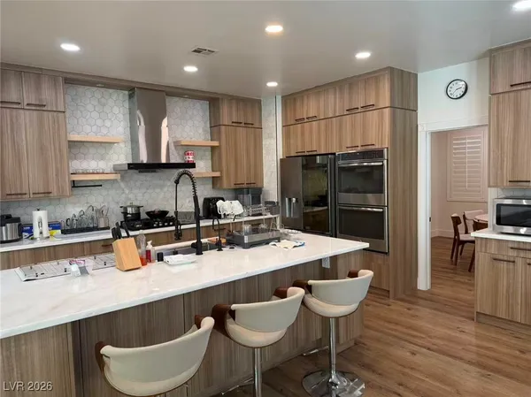 $8,000 | 605 Runbridge Street, Las Vegas, NV 89144