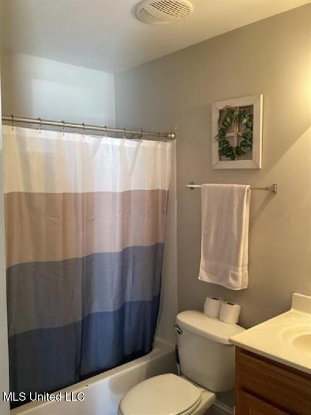 1664 Beach Boulevard, Unit 22 Biloxi, MS 39531 - Photo 4 of 8 50e36bd7ec54474cb6afff2476bb5dd9