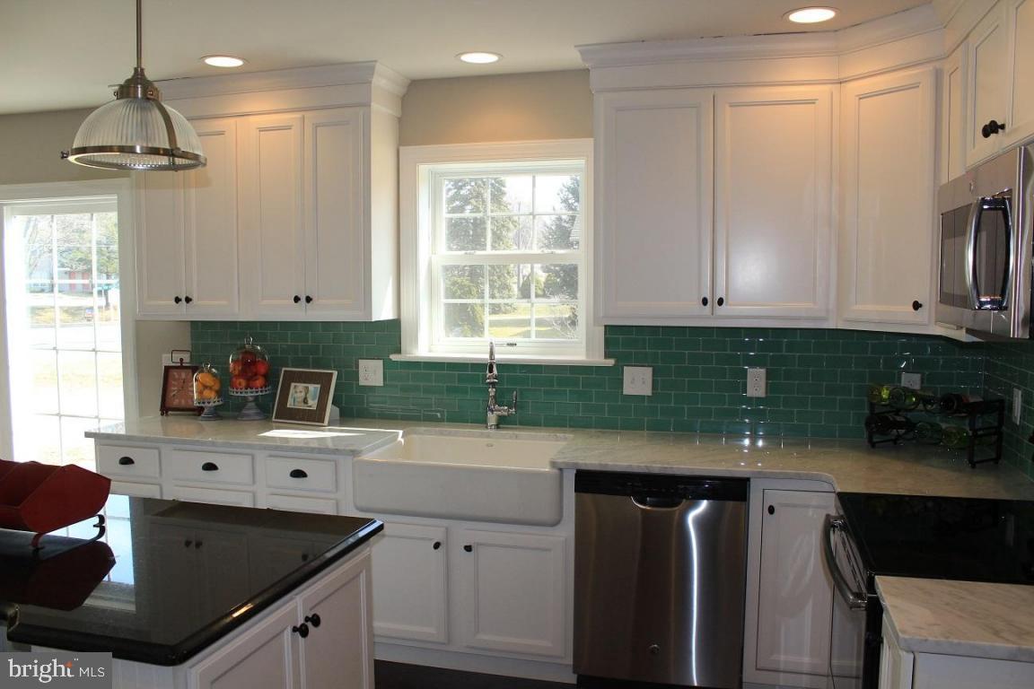 39 Katherines Way, Unit 20 Lancaster, PA 17602 - Photo 3 of 27