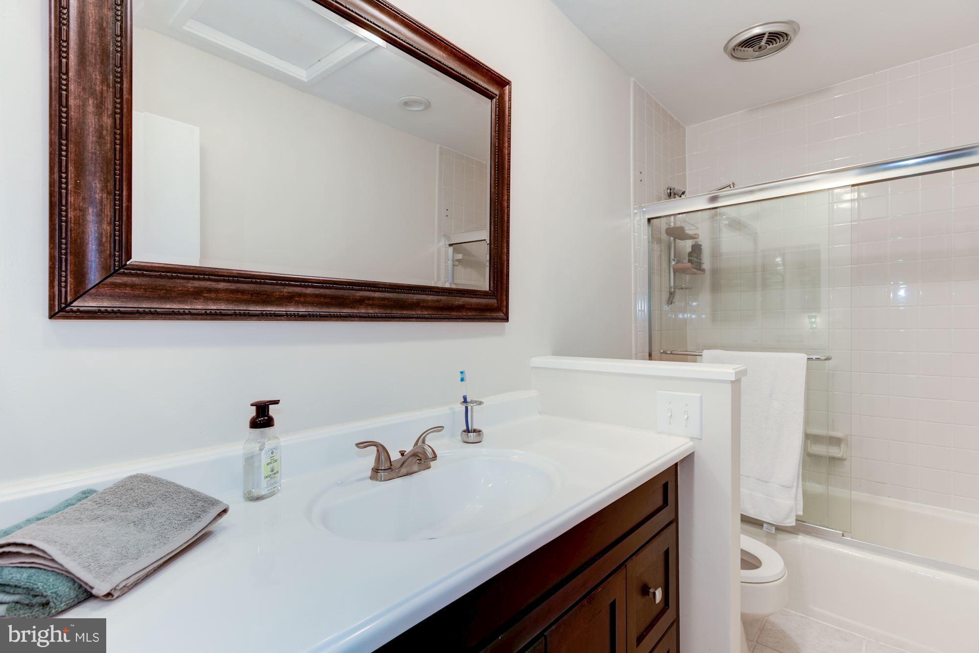 11704 Indian Ridge Road Reston, VA 20191 - Photo 22 of 30 Interior (General)