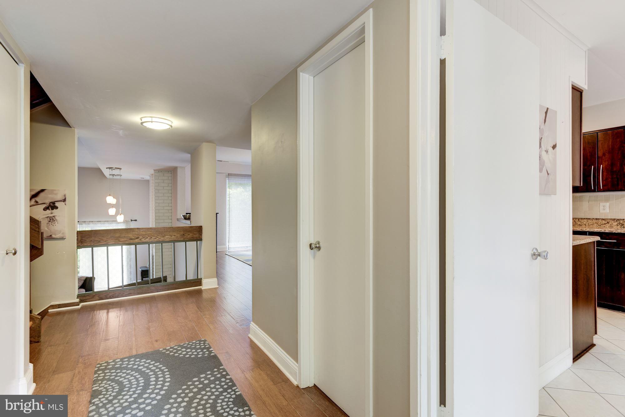 11704 Indian Ridge Road Reston, VA 20191 - Photo 4 of 30 Interior (General)