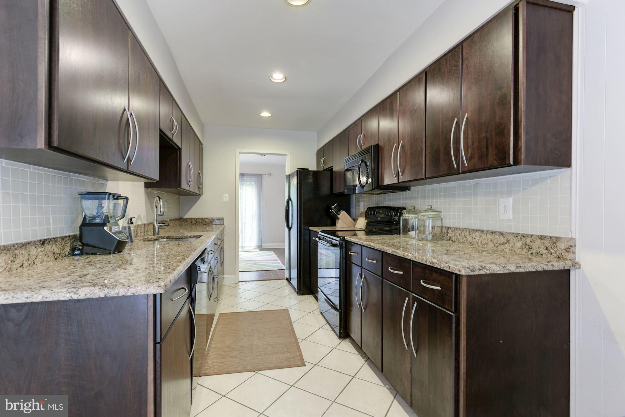 11704 Indian Ridge Road Reston, VA 20191 - Photo 10 of 30 Interior (General)