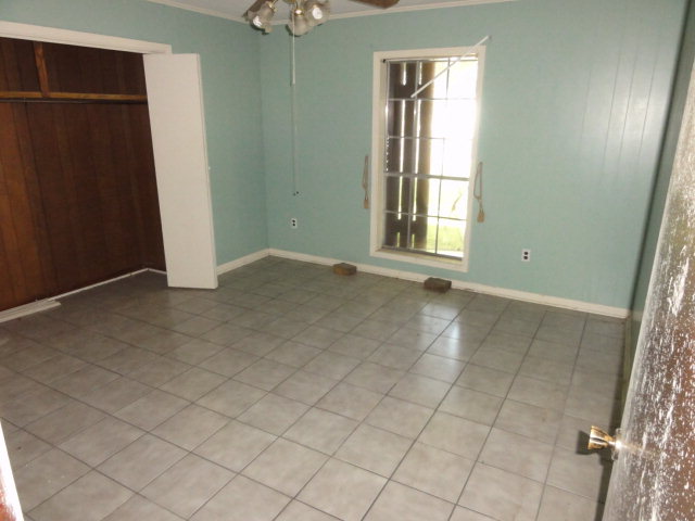 3173 Highway 1 Raceland, LA 70394 - Photo 6 of 8 BR 2