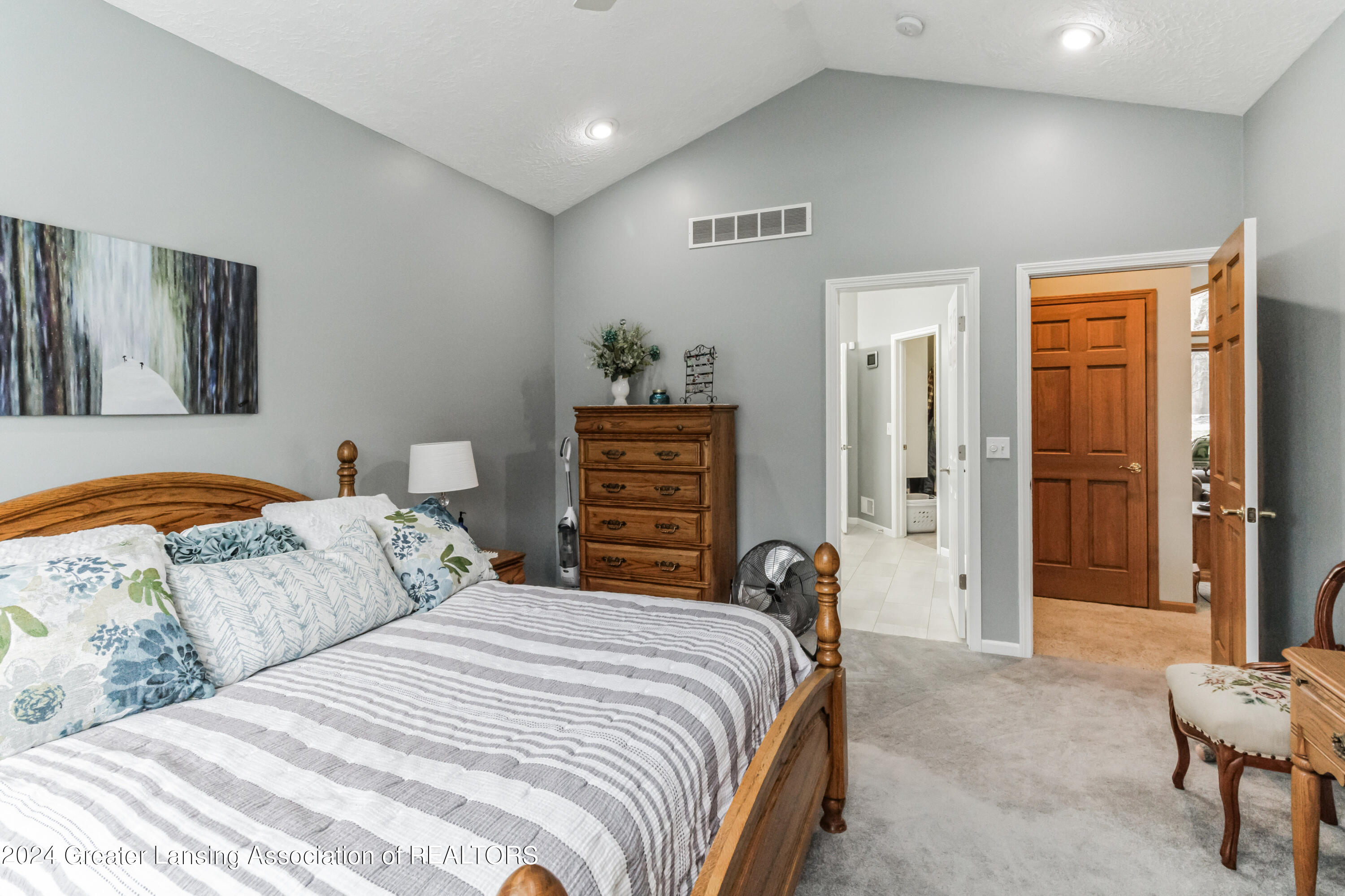 3848 Sandhill Road Lansing, MI 48911 - Photo 10 of 33 Primary Bedroom
