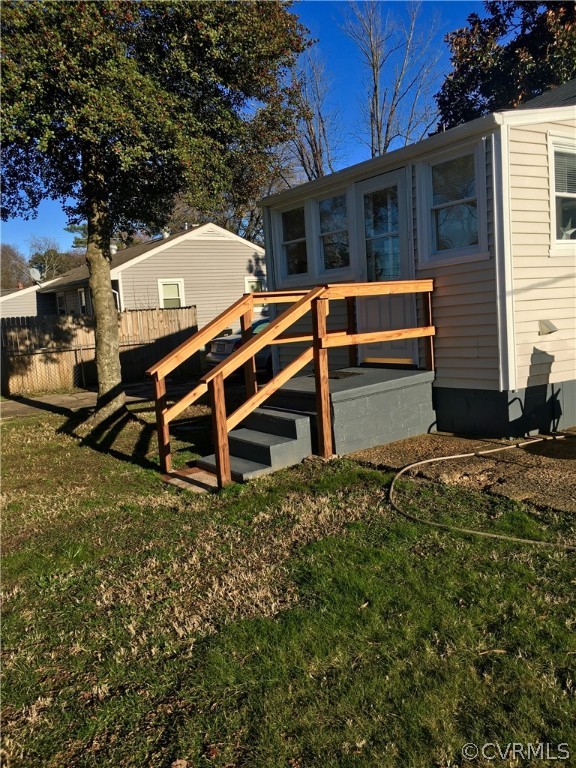 2902 Pinehurst Road Henrico, VA 23228 - Photo 35 of 46 New railings for the back stoop.