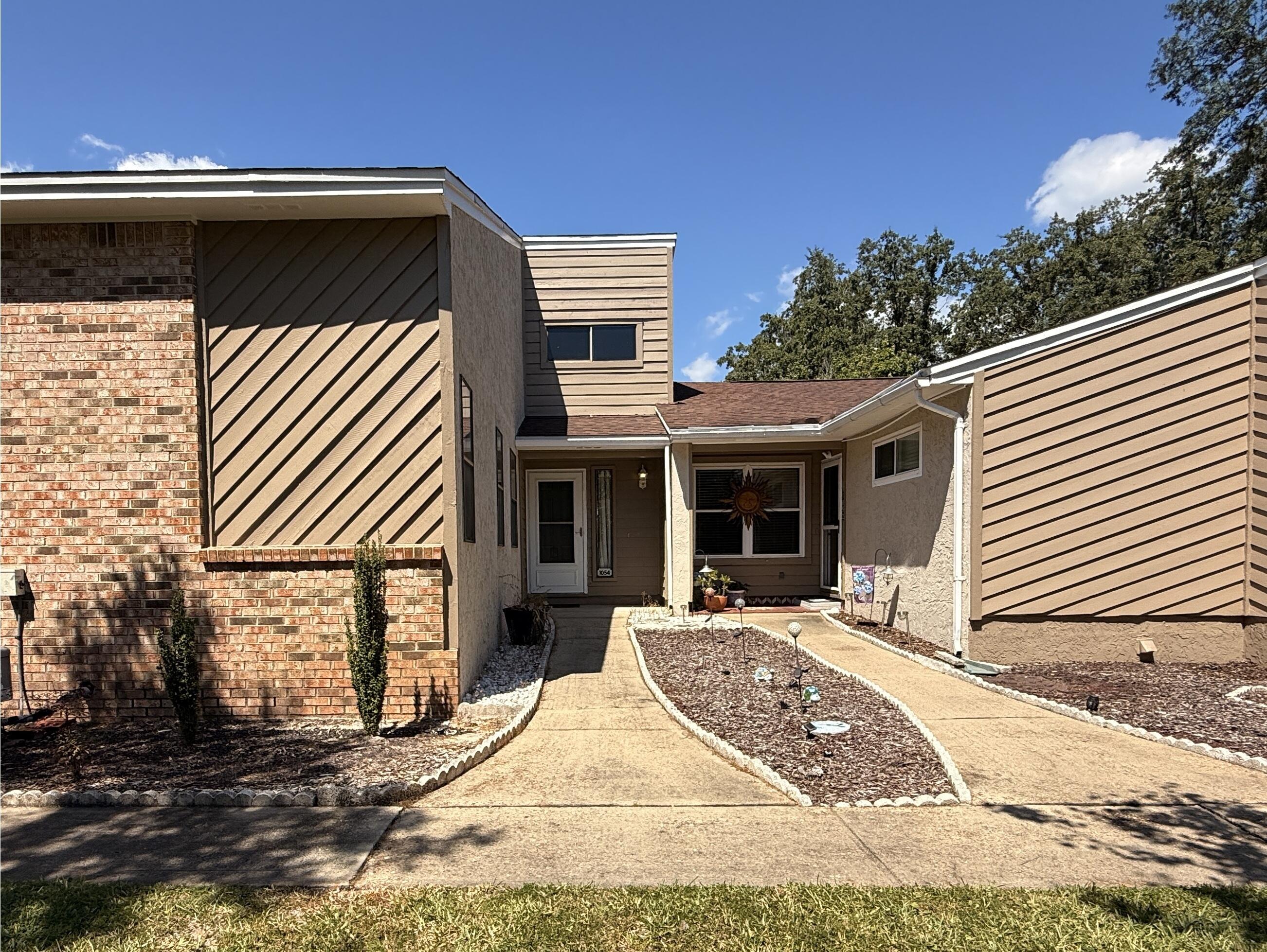 2/2 One-Story Townhome