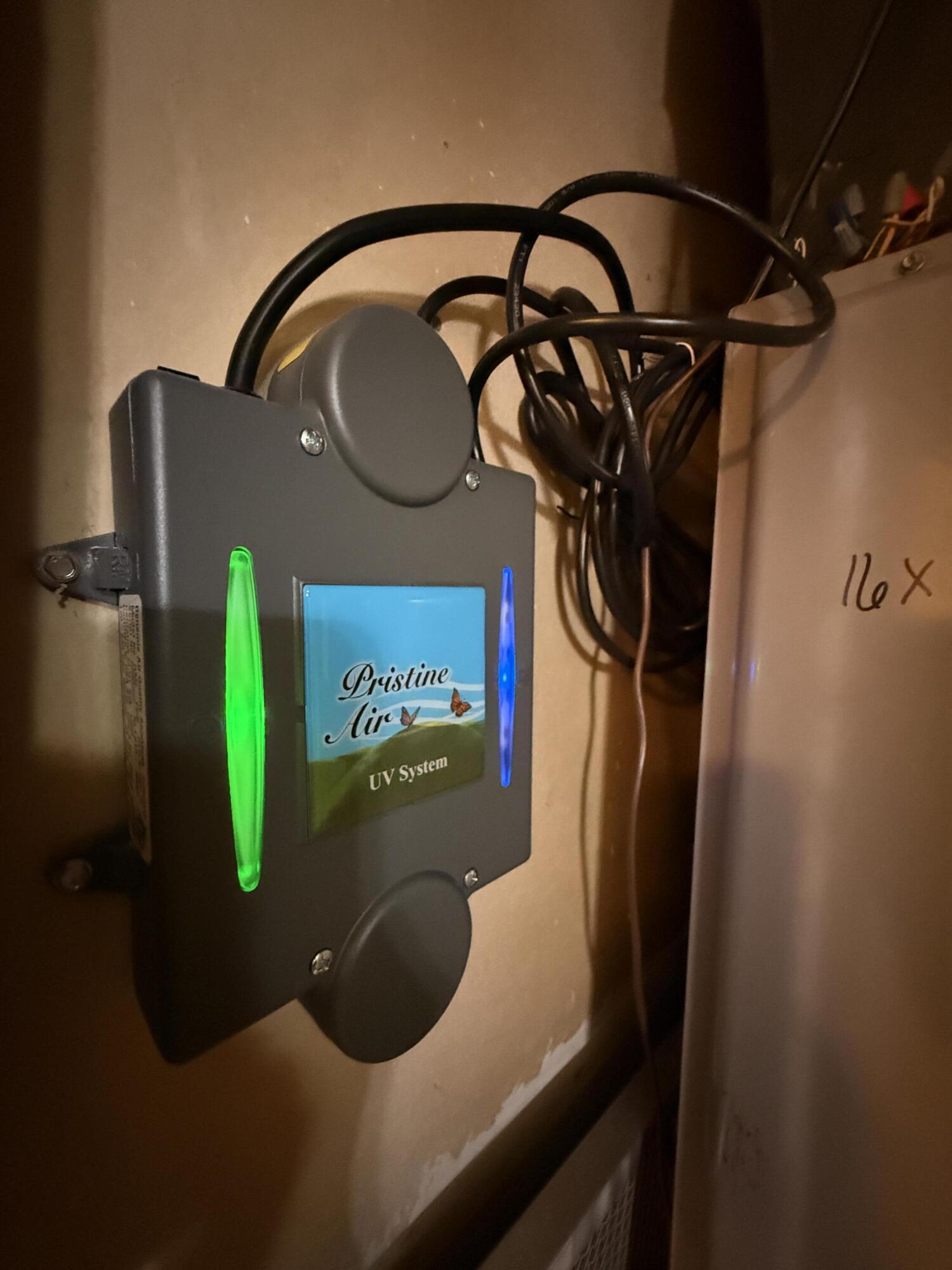 1054 9th Street Shalimar, FL 32579 - Photo 16 of 45 Antimicrobial UV Light!