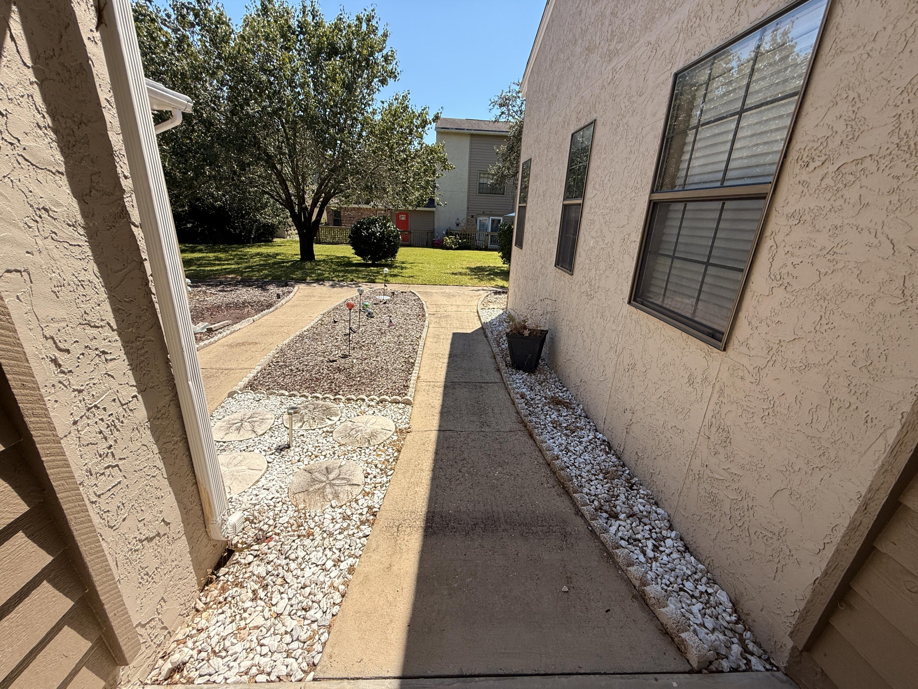 1054 9th Street Shalimar, FL 32579 - Photo 2 of 45 Looking out Front Door