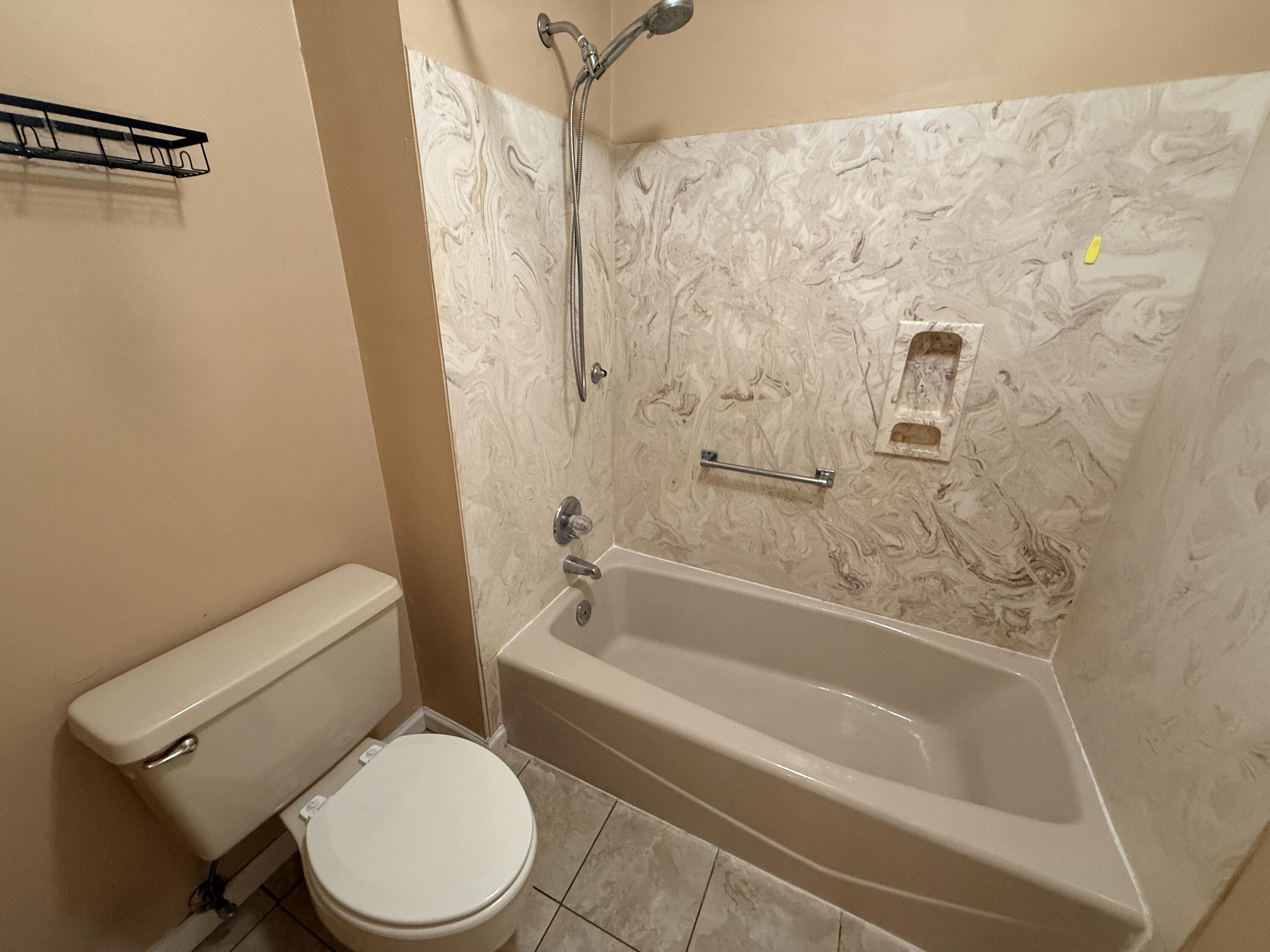 1054 9th Street Shalimar, FL 32579 - Photo 31 of 45 Master Bath