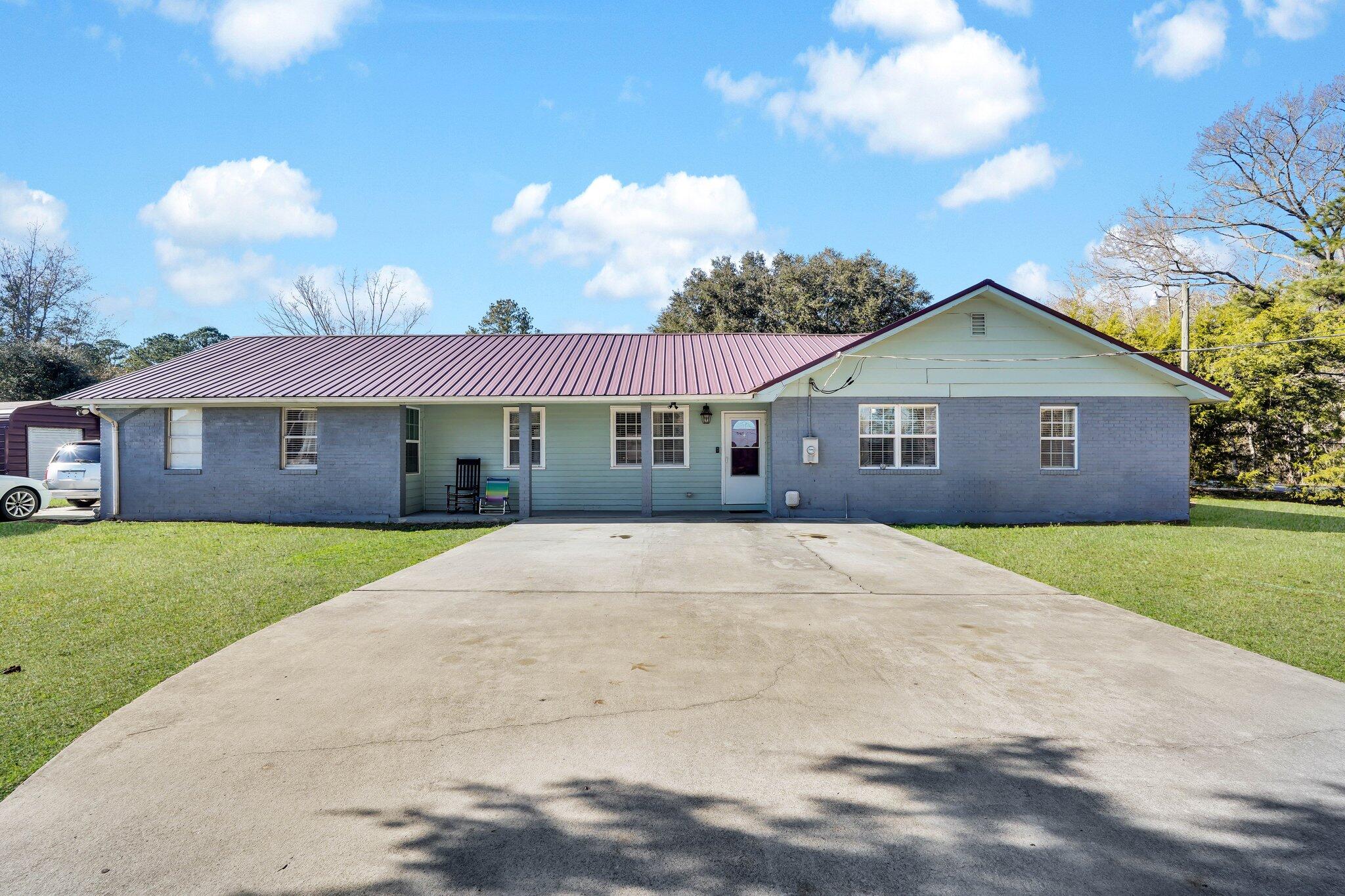 363 Riley Street Yemassee, SC 29945 - Photo 4 of 70 4-web-or-mls-DSC04772a