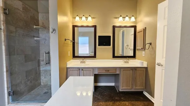 $2,400 | 1805 Oak Hollow Drive West, Pearland, TX 77581