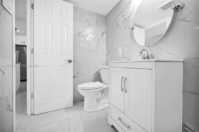 $245,000 | 132 South Cypress Road, Unit 518, Pompano Beach, FL 33060