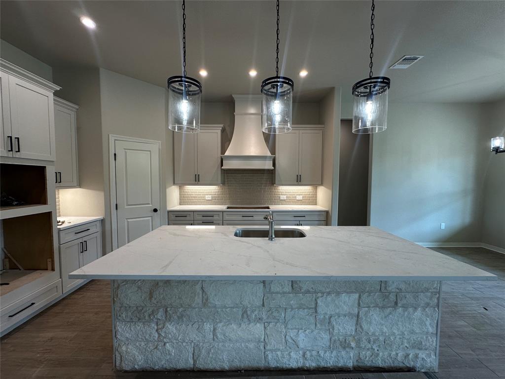 131 Lasso Loop Lorena, TX 76655 - Photo 13 of 31 Gallery Image 13
