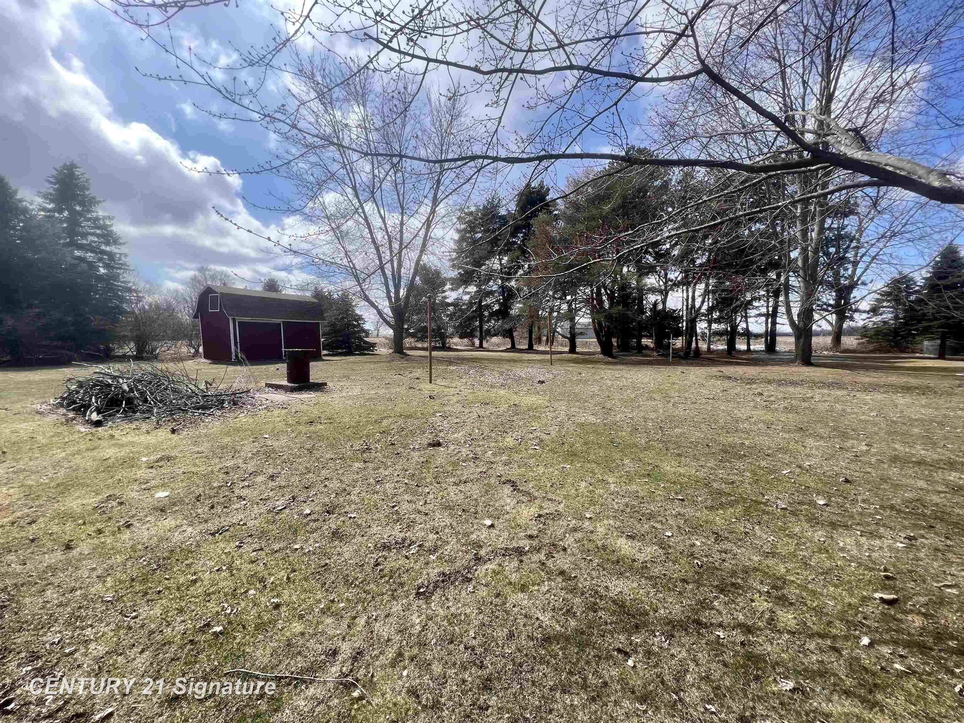 8079 North Meridian Road Merrill, MI 48637 - Photo 5 of 25