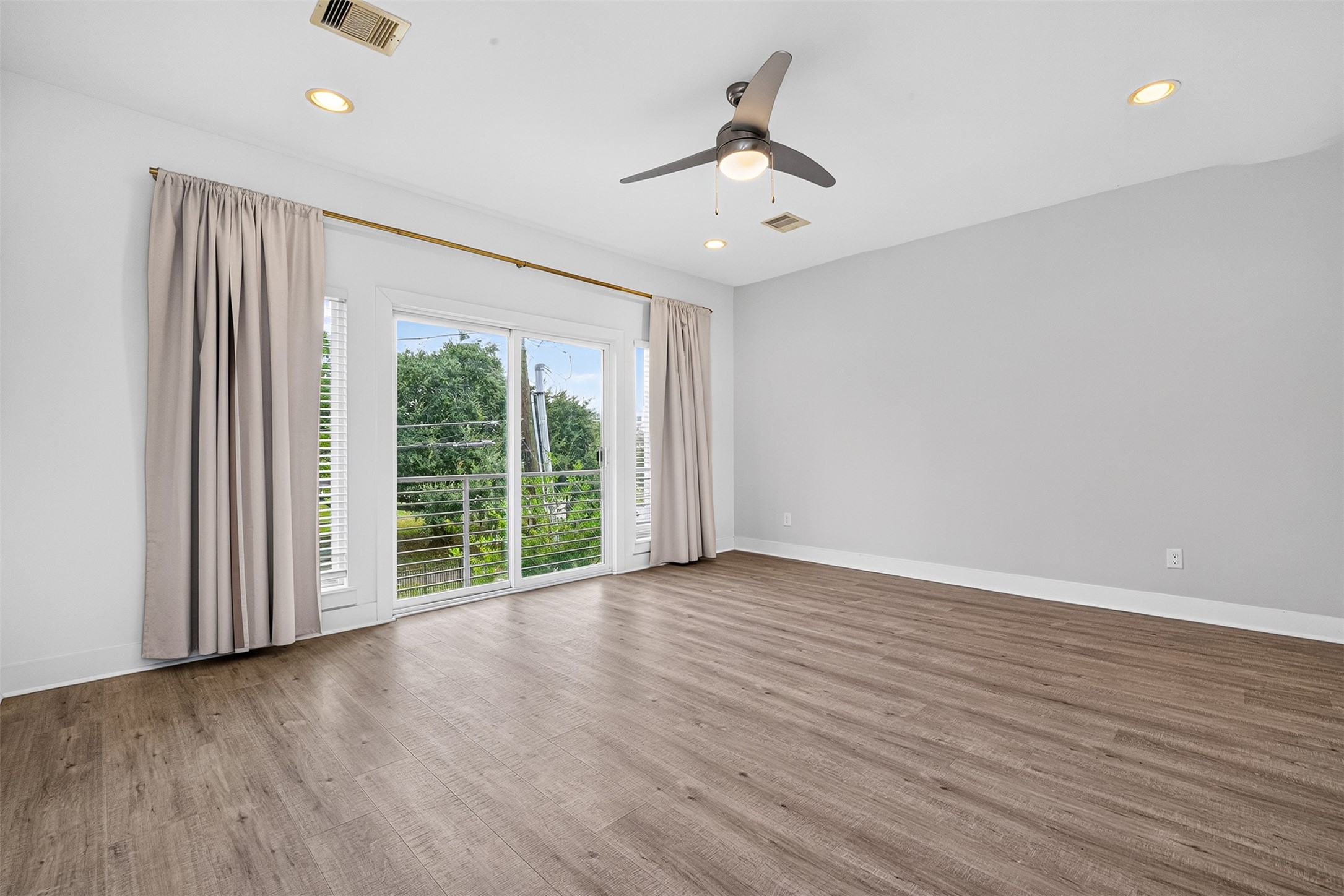 1618 Ruthven Street Houston, TX 77019 - Photo 29 of 41 Gallery Image 29