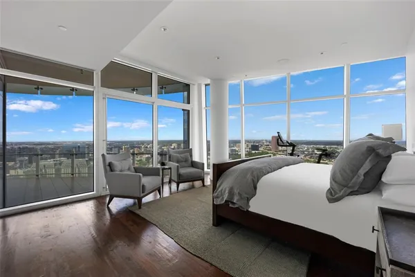 $7,500,000 | 1918 Olive Street, Unit 3901, Dallas, TX 75201