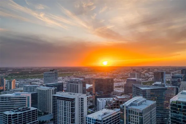 $7,500,000 | 1918 Olive Street, Unit 3901, Dallas, TX 75201