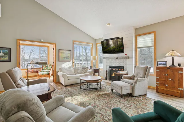 $449,000 | 4300 Lawndale Lane North, Plymouth, MN 55446