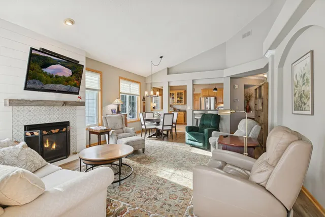 $449,000 | 4300 Lawndale Lane North, Plymouth, MN 55446