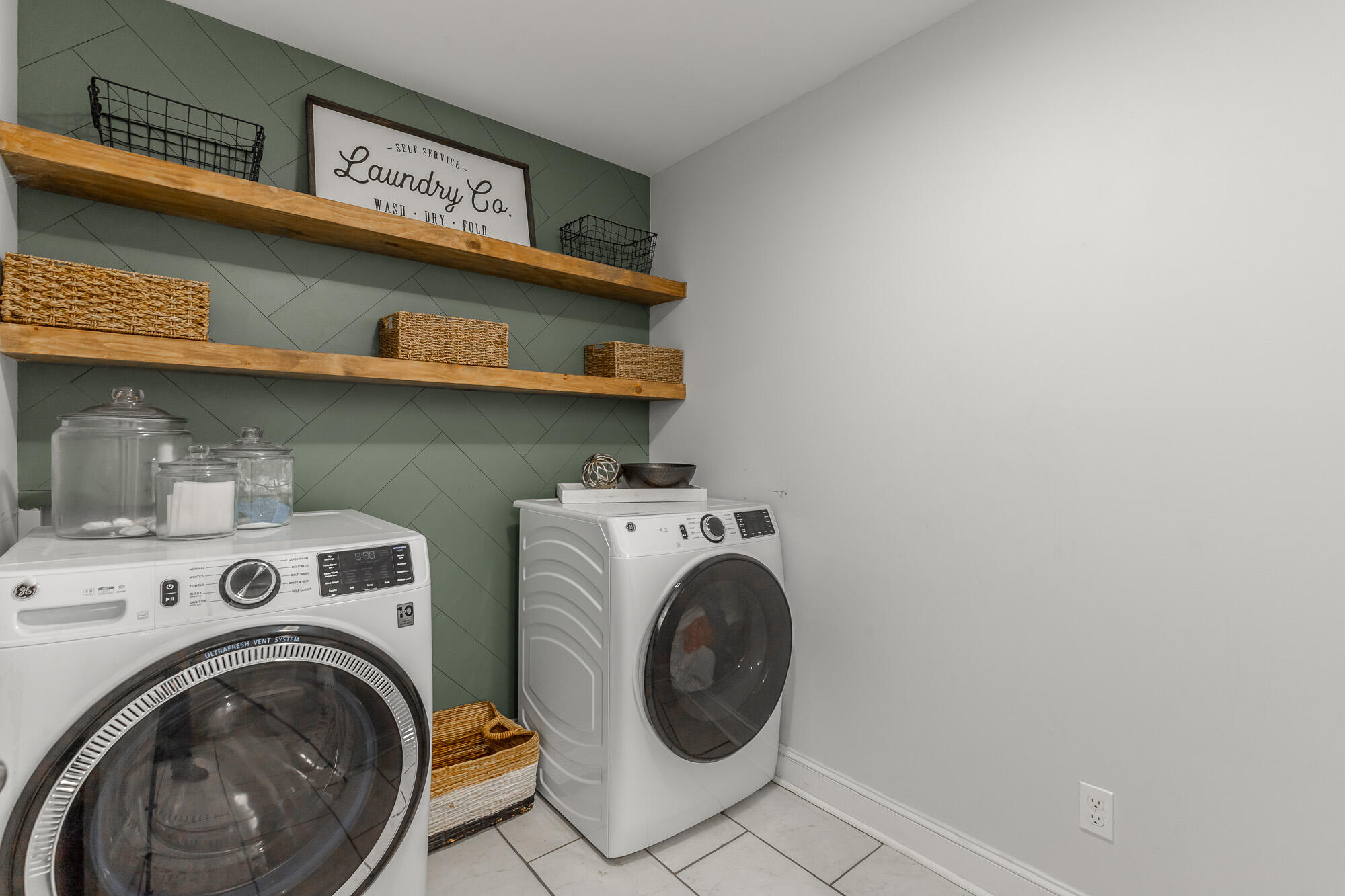 23 Oak Meadow Drive Rock Spring, GA 30739 - Photo 44 of 53 23 Oak Meadow Drive HD-47